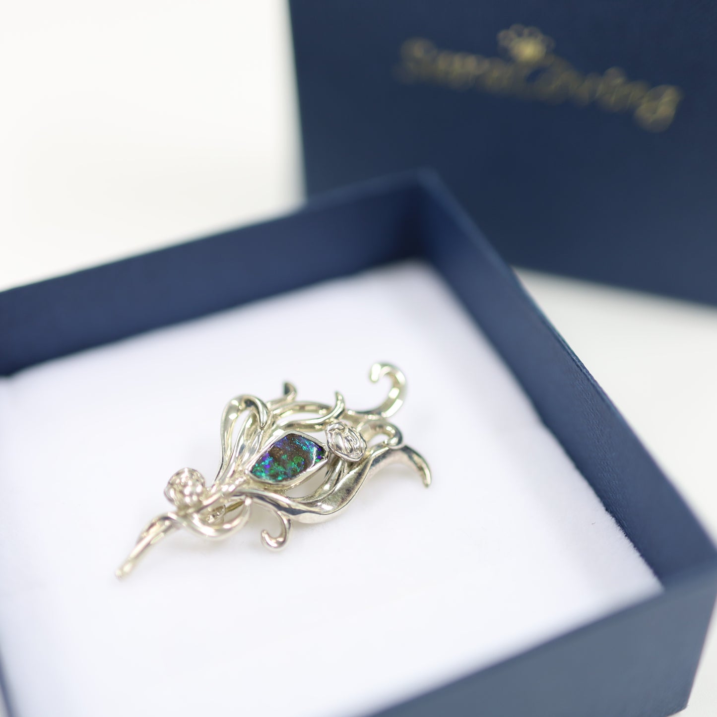 憧れ SV925ブローチ ボルダーオパール