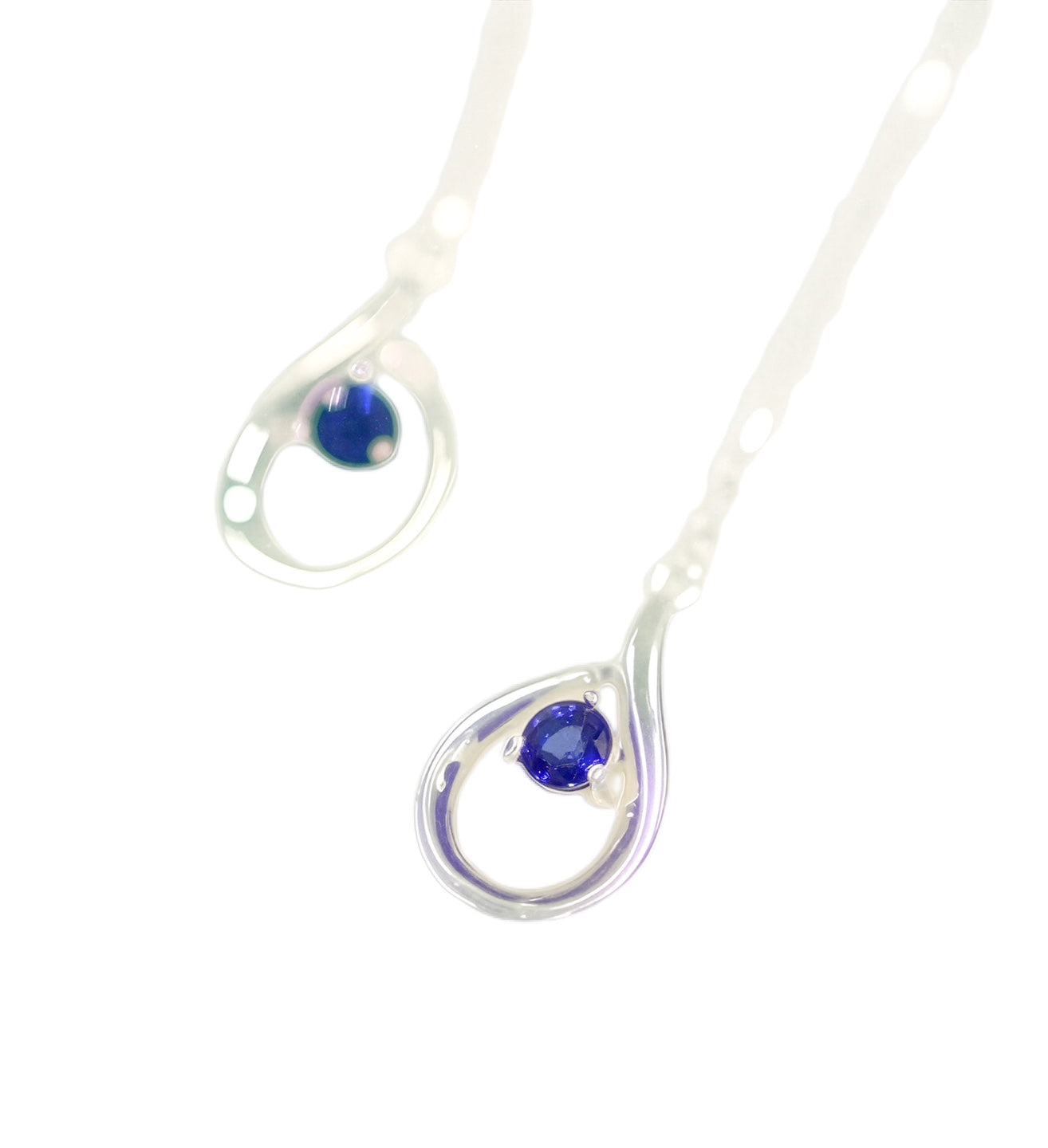 王女の涙 Pt900ピアス サファイア